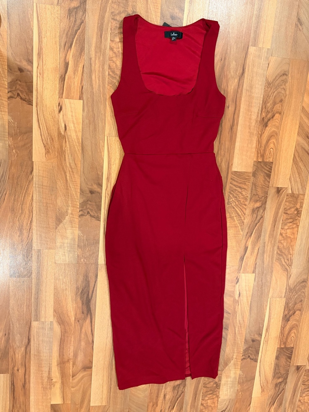 Lulus Women's Sleeveless Scoop-Neck Midi Dress in wine red. - Picture 4 of 13